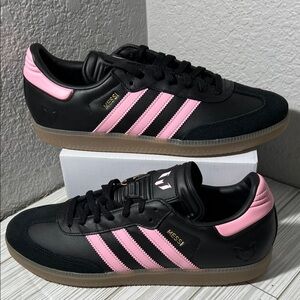 Adidas Samba Messi indoor soccer shoes black pink stripes men’s size 11.5 JP7845